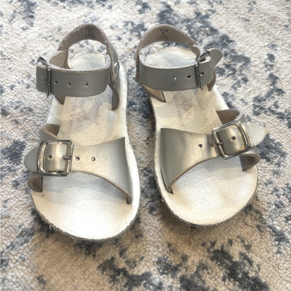 Salt Water Sandals, size 6